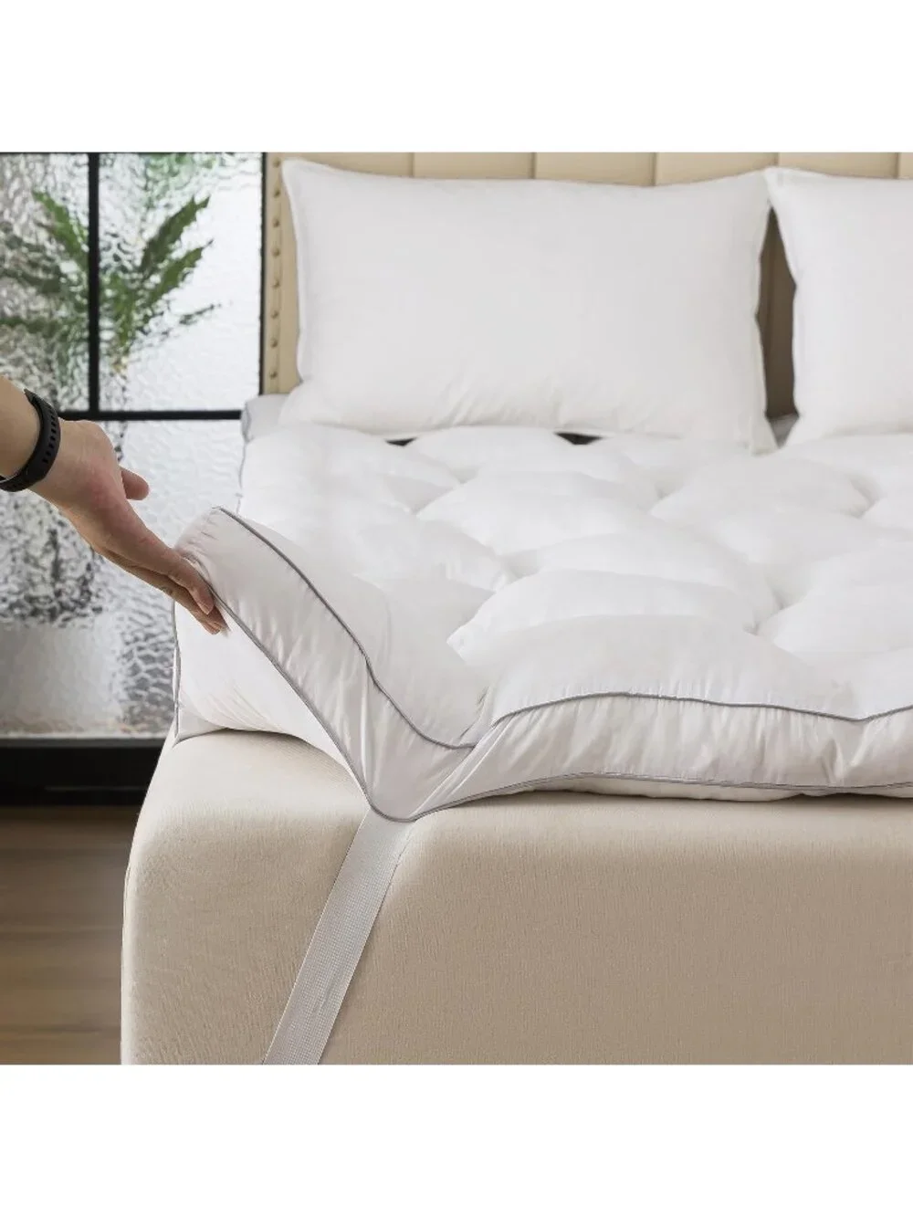 Memory Foam Mattress Topper King Pressure-Relieving Bed Topper with Secure Strap - Picture 1 of 6